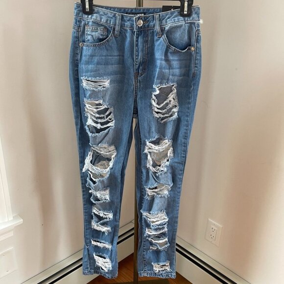 Fashion Nova Juniors Sz 1 Ripped Skinny/Distressed Jeans Medium Wash Blue - Picture 1 of 4
